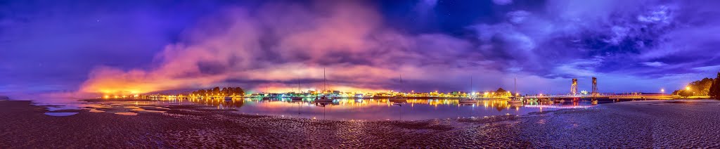 Batemans Bay Panorama by Michael Domaradzki