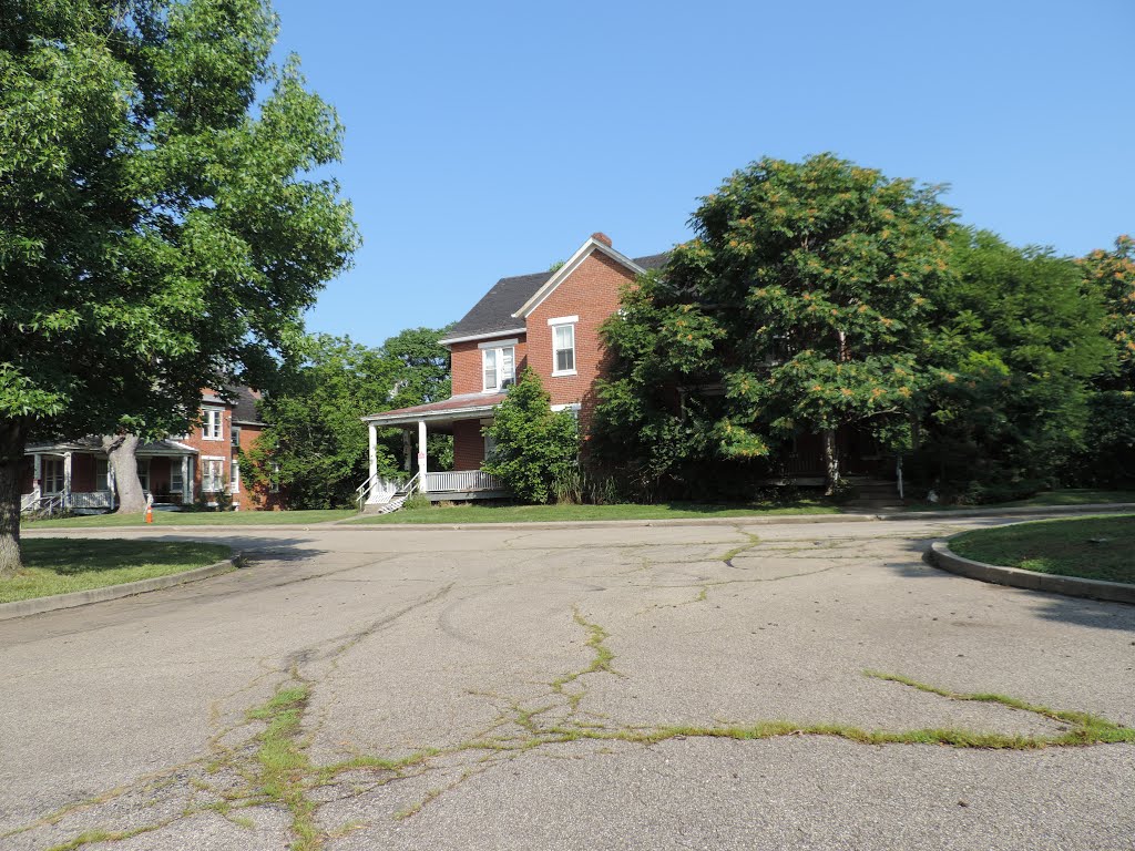 Alexander Circle, Tower Park, Fort Thomas, KY. by nevelo