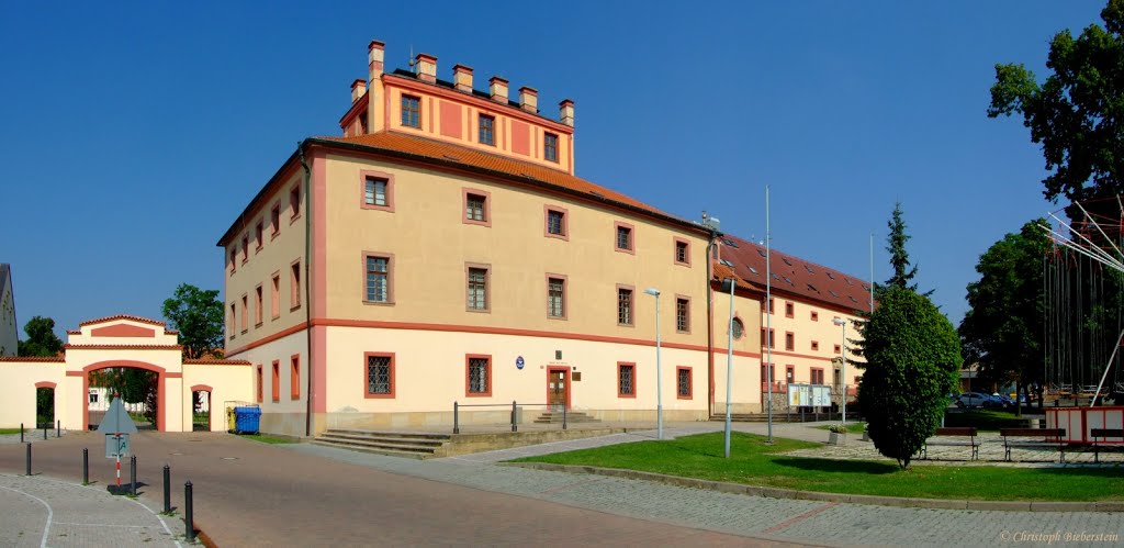 Hostivice - zámek (Schloss Hostiwitz) by ChristophBieberstein