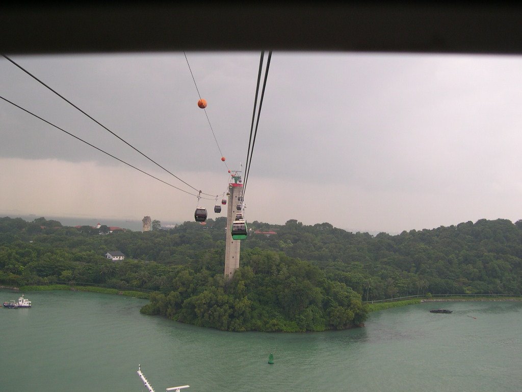 Cable Cab to Santosa - Singapure by Ethem Ozgecen