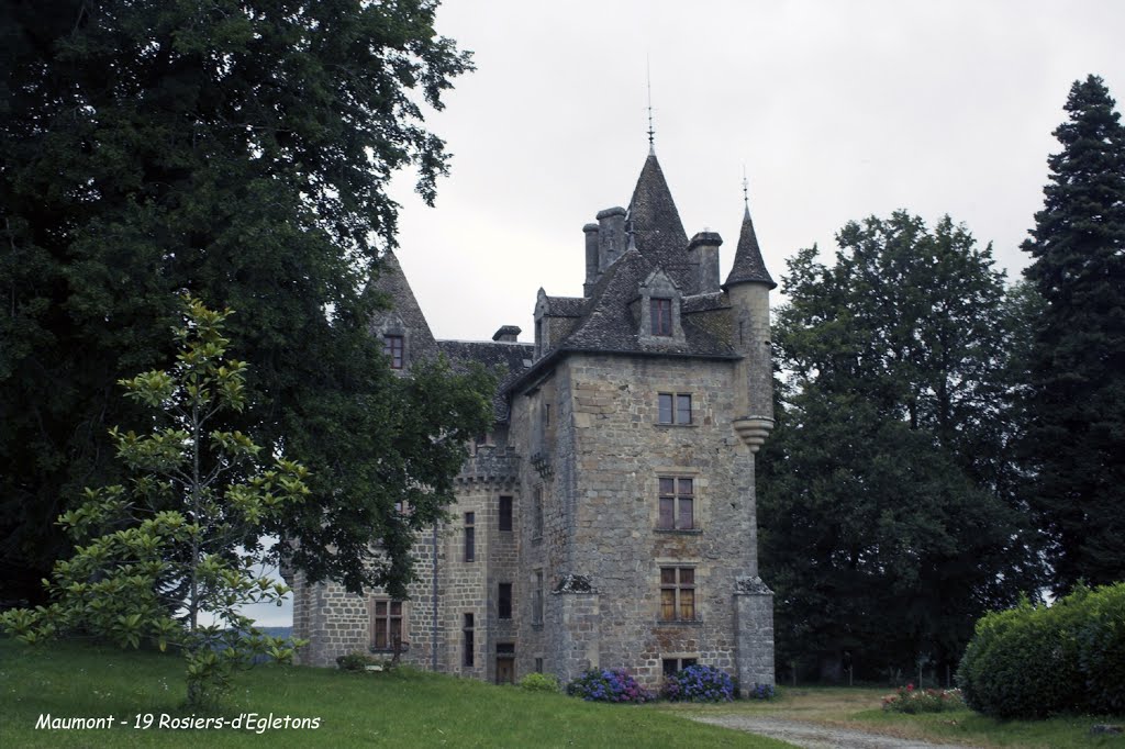 19 Rosiers-d'Egletons - Maumont Château (2007) by H. Rebours