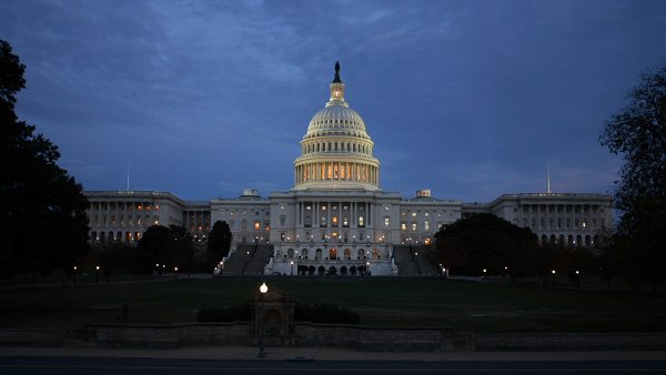 US Capitol Building at Dusk by scenicplaces.com