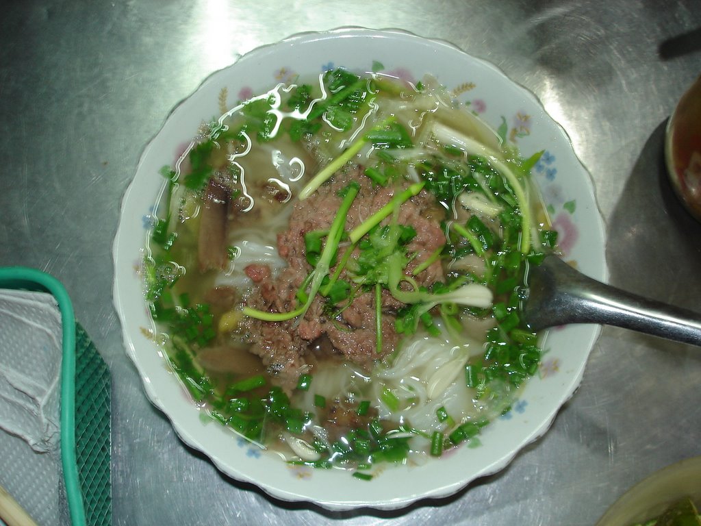 Phở Thìn bờ hồ - Pho Bo (Pho Thin, Hoan Kiem lake) by mainp2210