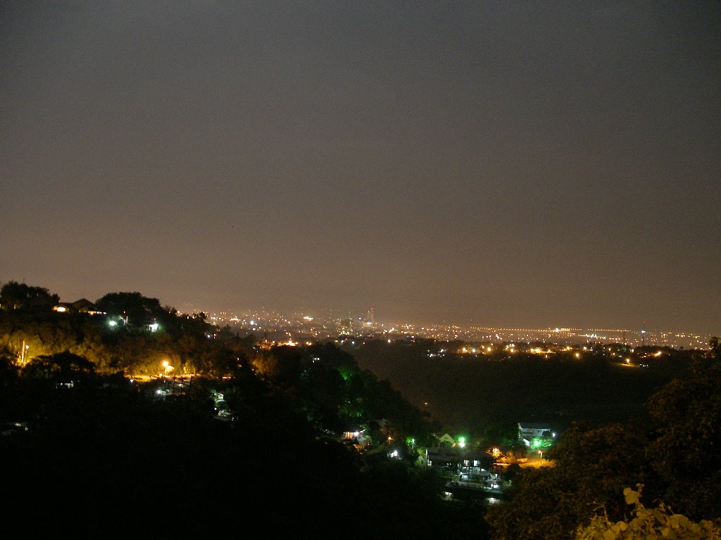 Cebu at Night Taps Area by balanayharry