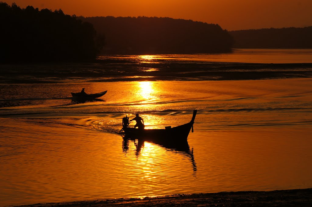 Sunrise of Krabi River @ Krabi Town Thai by j-ryu