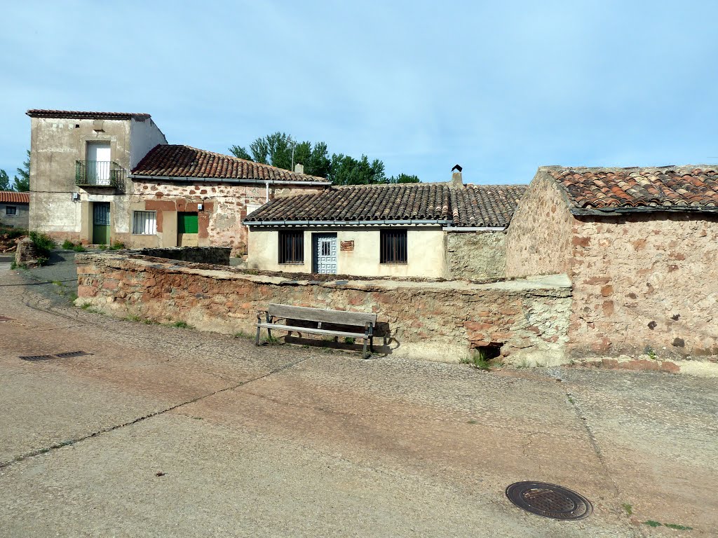 ALPEDROCHES (Atienza-Guadalajara). Sierra Norte. 2014. 496. Arquitectura rural. by Carlos Sieiro del Nido