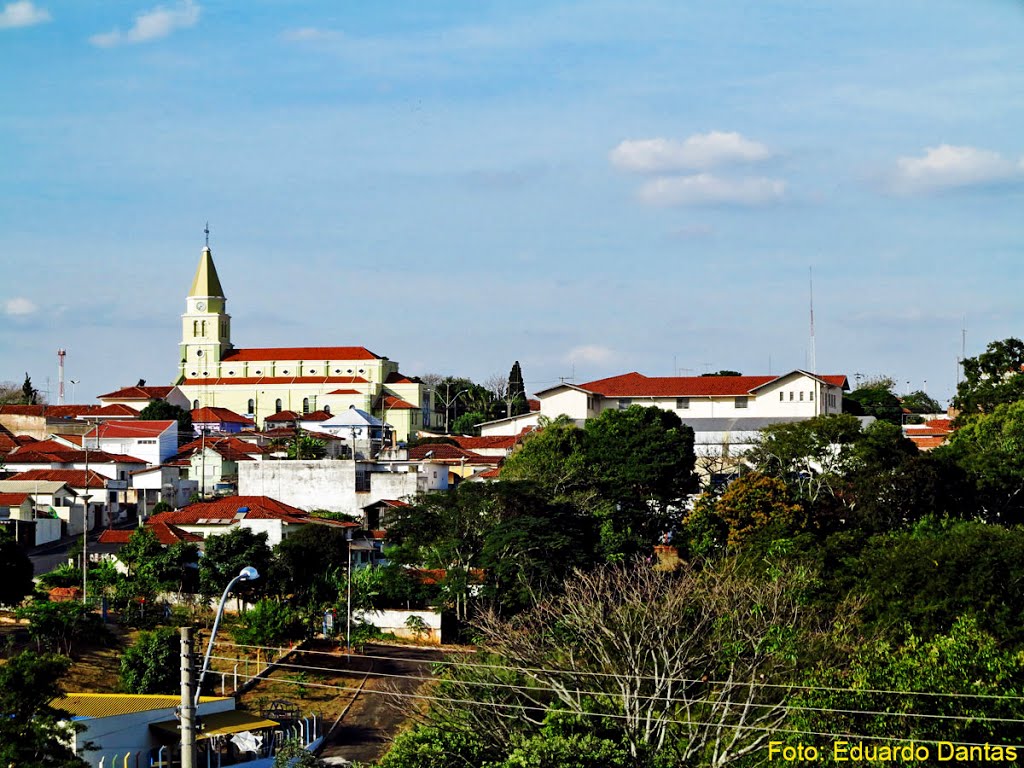 Pompeia, SP - Junho/2014 by Eduardo M. P. Dantas