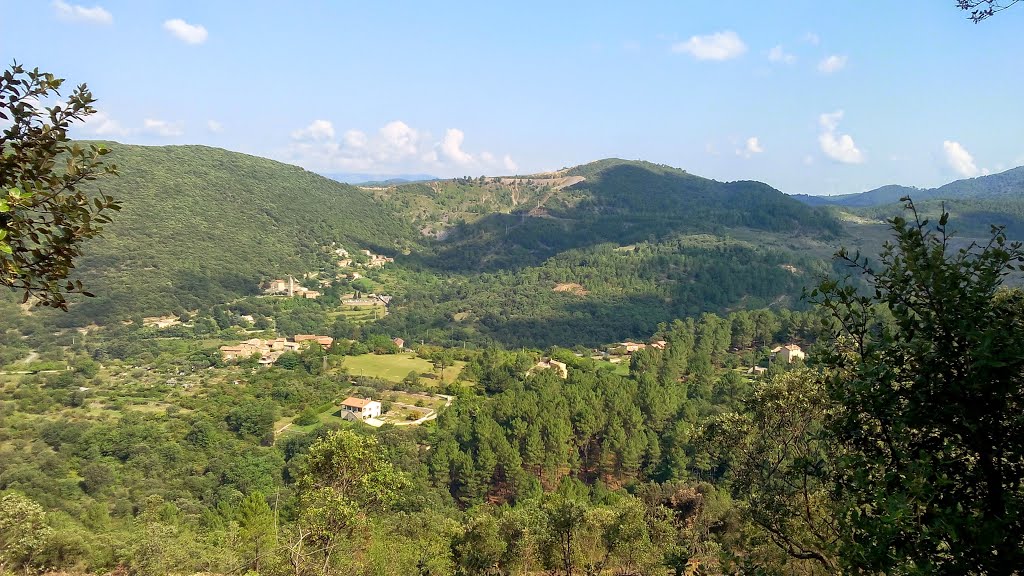 Point de vue depuis le chemin du Mas-Dieu, Laval-Pradel et Mercoirol by davidgard