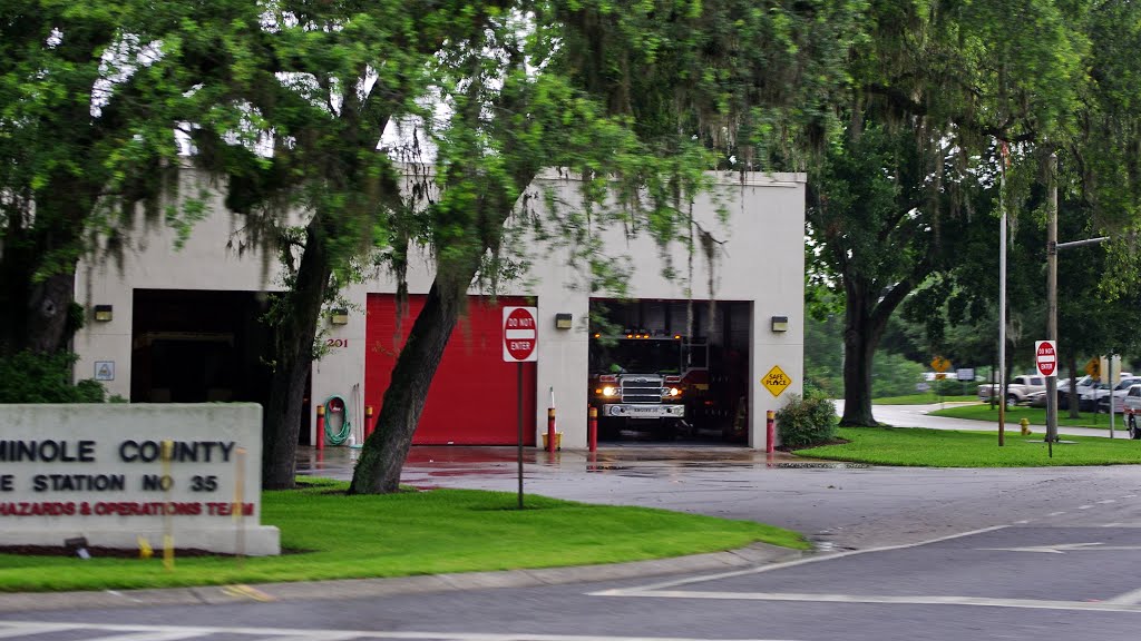 2014 07-16 Sanford, Fl - Fire station #35 by Qwilleran