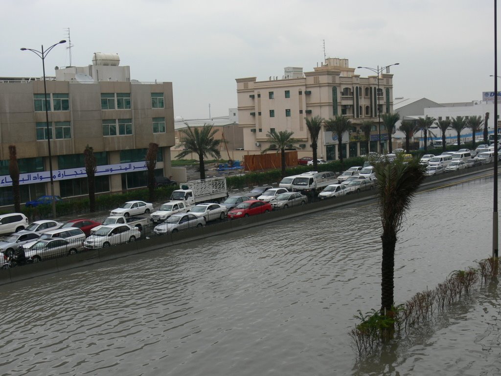 Flood sharjah by Raghunathan Pangath