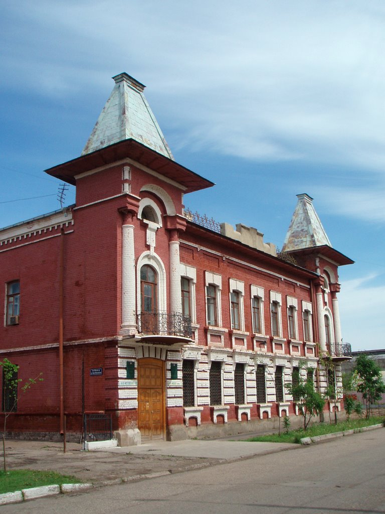 Building of the Tatar grammar school № 15 by IPAAT