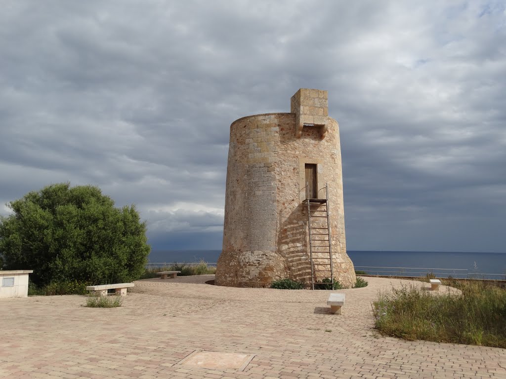 Torre, Roca Fesa by stevenvanValen+hannekeRolloos