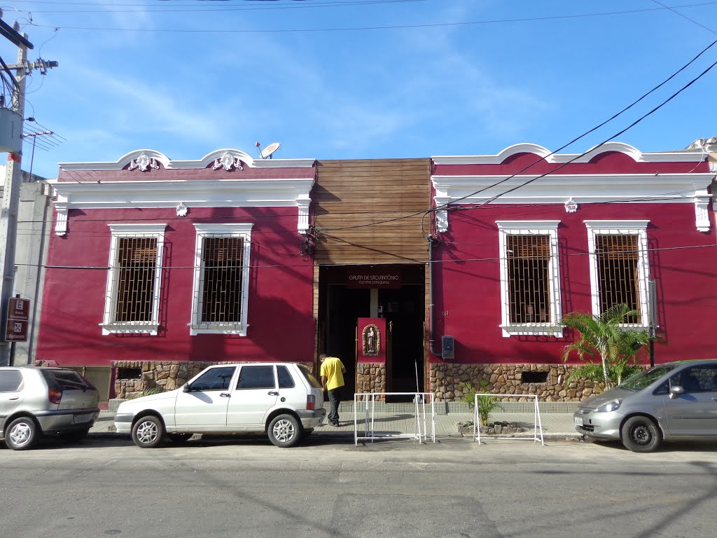 A Gruta de Santo Antônio by RaulFelix