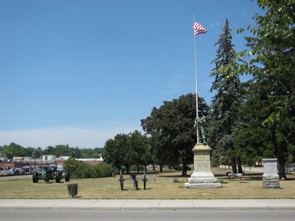 Confederate Soldier's Memorial in Pulaski by TWatkins