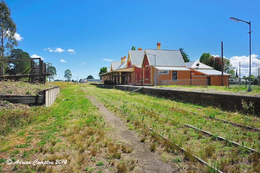 Glen Innes Railway Station, a view north. 26 Feb 2014. by Adrian Compton