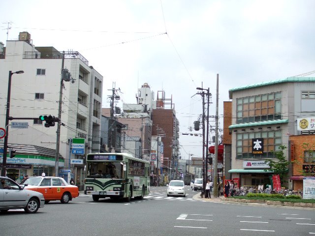 Imadegawa, Kyoto by ©lunarossa