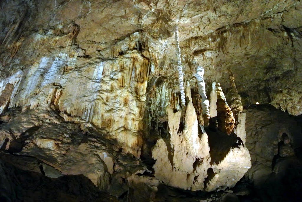 AGGTELEK -- JÓSVAFŐ --- Cseppkő barlang -- Stalactite Cave. by Mojzer  László