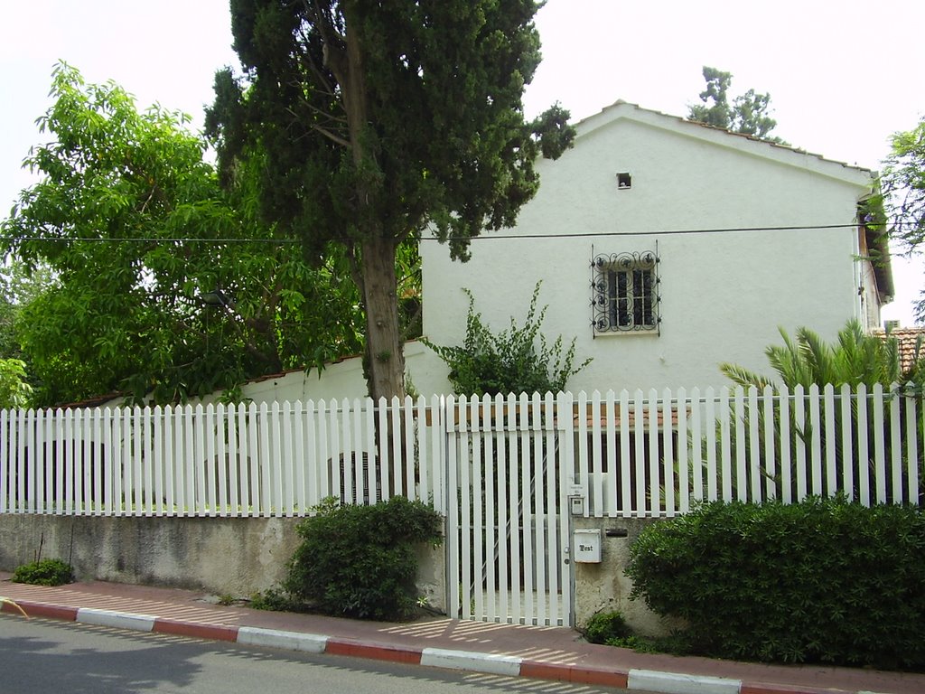 Hazofim str.Ramat-Gan by plavez