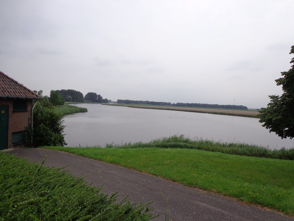 De Blauwe Sluis aan Kruislandseweg Steenbergen (NB) by © rdnjc