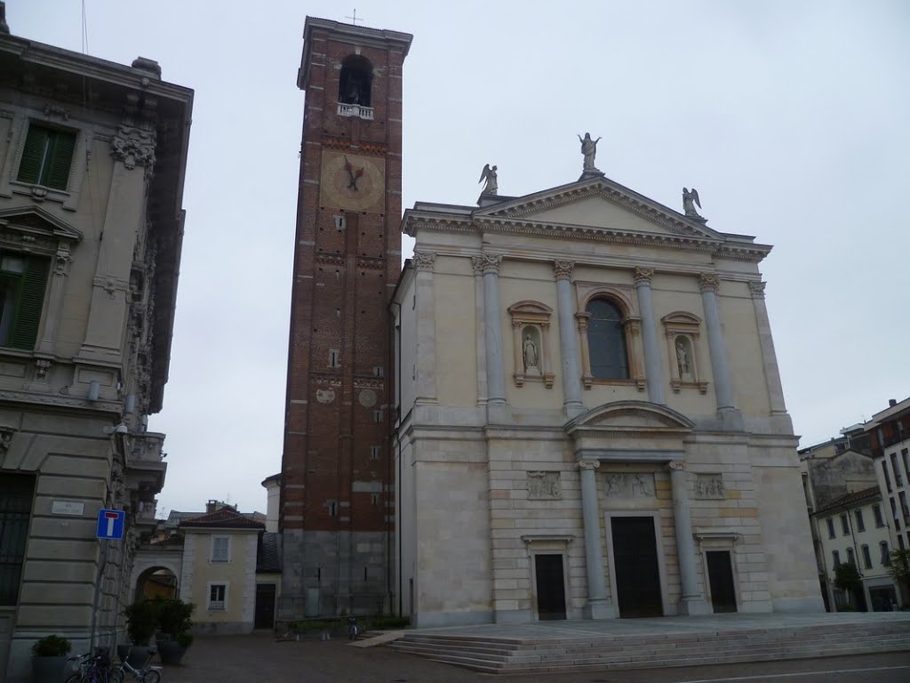 Gallarate (VA) - Collegiata di Santa Maria Assunta by leochiodojeans