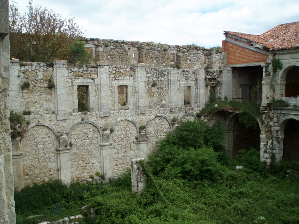 Claustro del Monasterio de San Juan de Ortega by Canton-Salazar