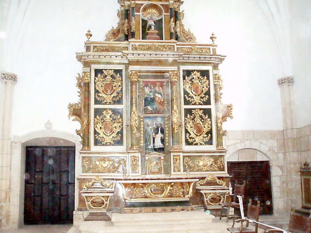 Capilla y Retablo-Relicario recién restaurados Iglesia del Monasterio de San Juan de Ortega by Canton-Salazar