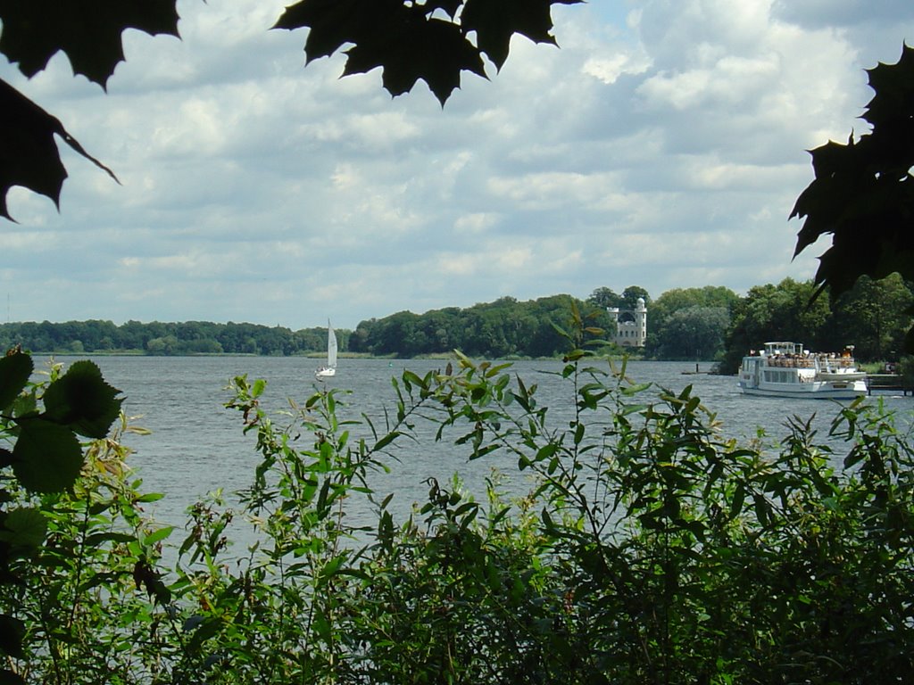 Schloß Pfaueninsel-Berlin by Maenne