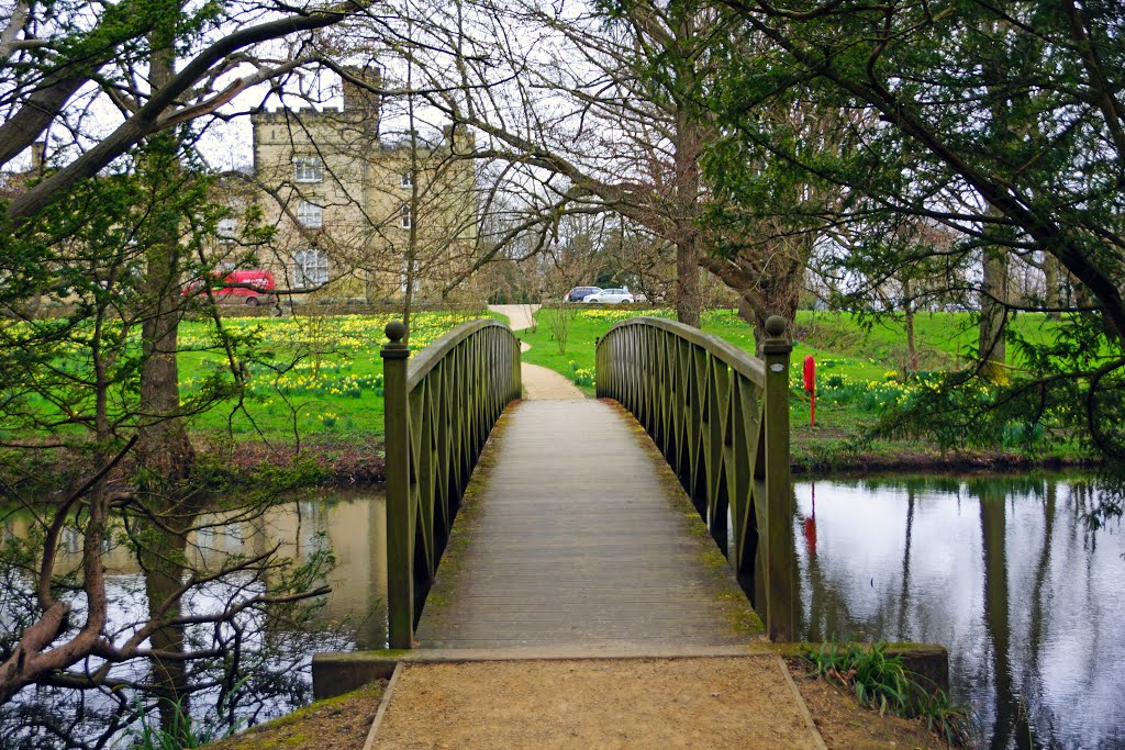 Pathway to Chiddingstone Castle by andreisss