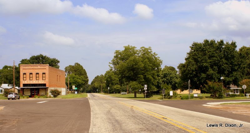 Hwy 779 E. through Golden, Tx. by Xonid1