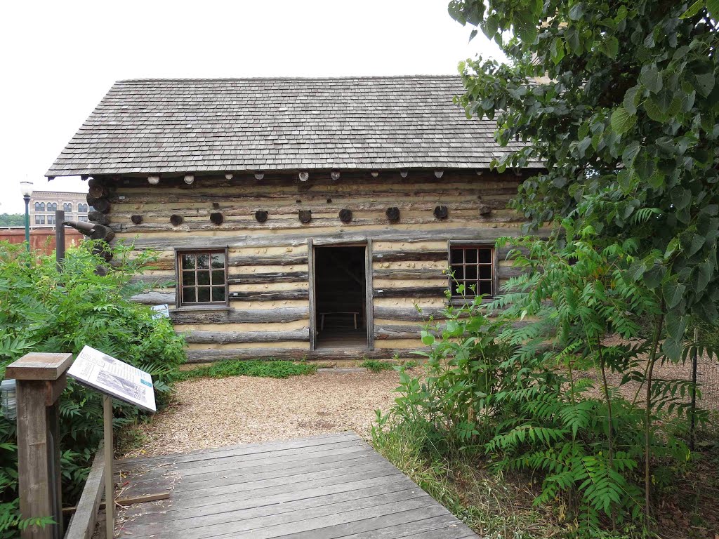 National Mississippi River Museum & Aquarium, GLCT by Robert Maihofer, Great Lakes Casual Traveler