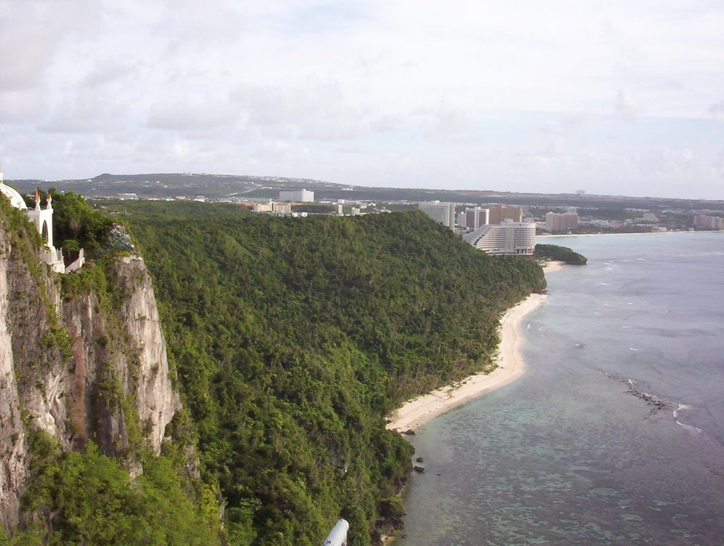 Two lovers point - Guam by Magued Bishara