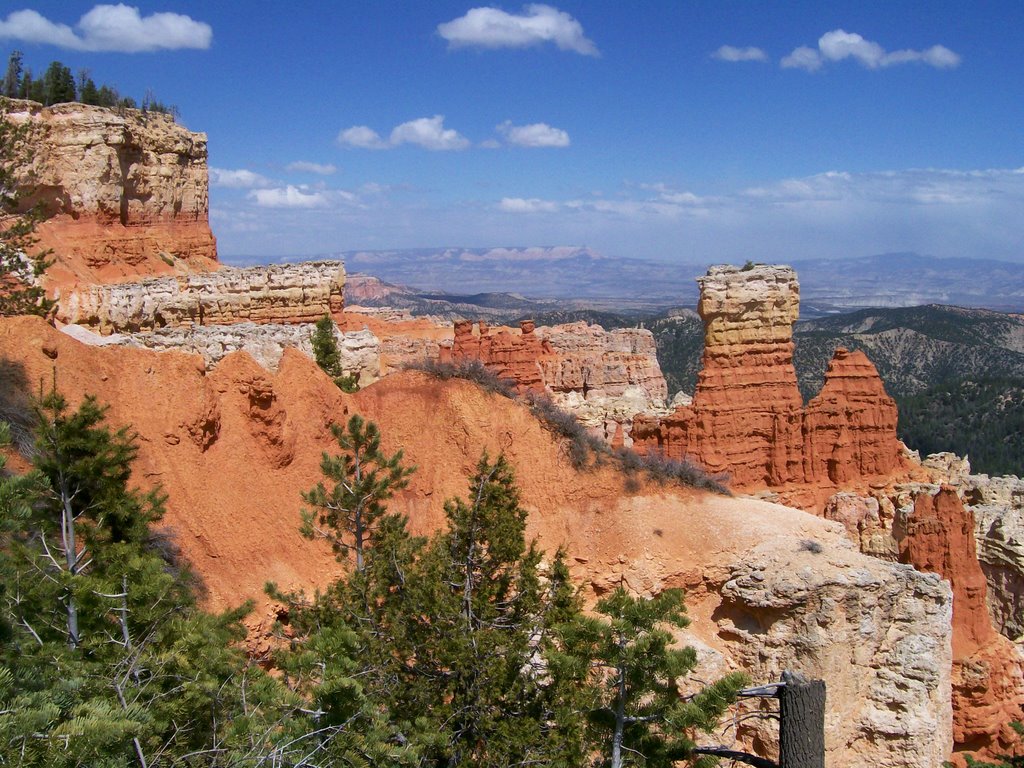 Bryce Canyon Utah by suchham