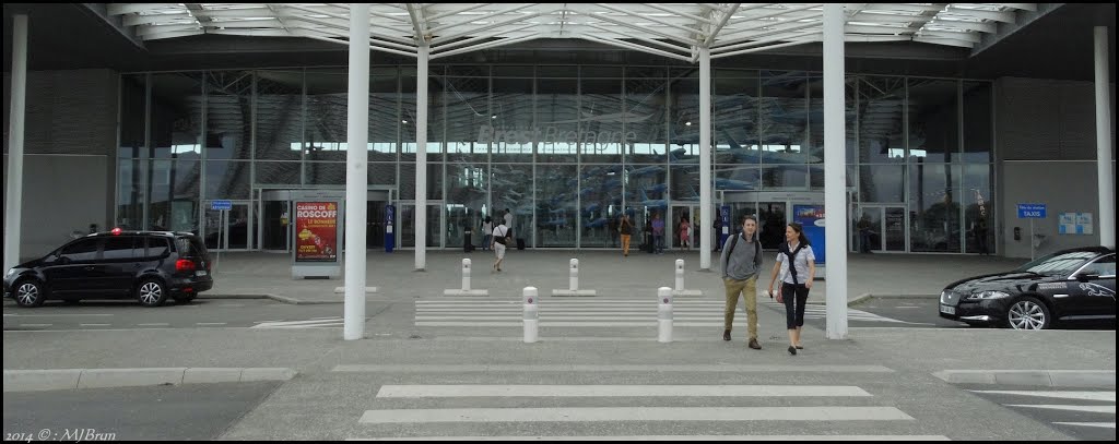 Aéroport Brest Guipavas by MJBrun