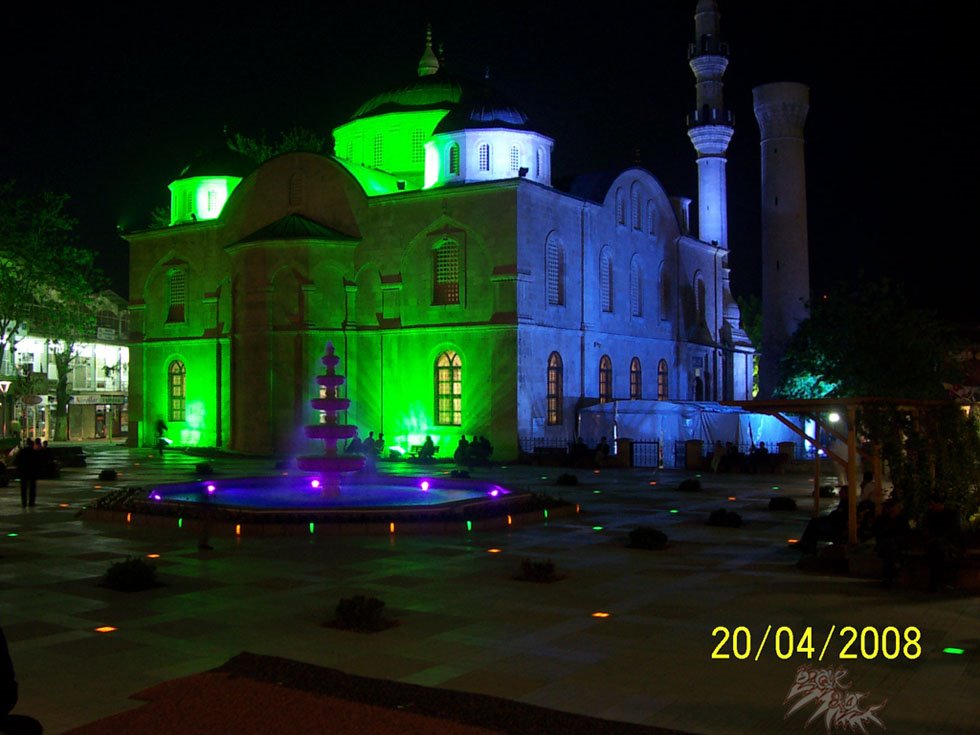 Tezze Camii (Yeni Camii) by Özgür KOÇ