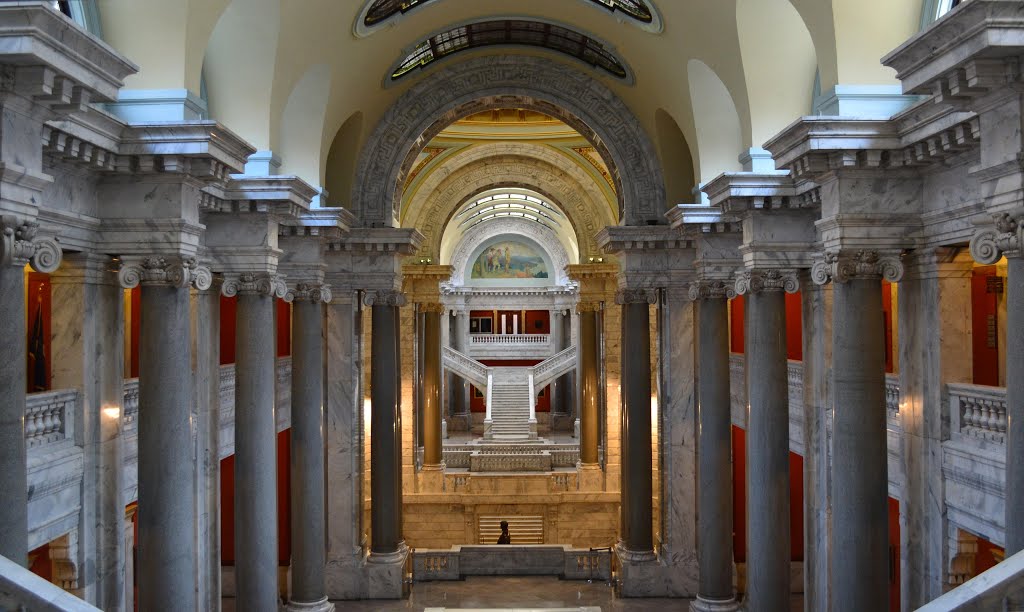 Kentucky State Capitol by uclynch