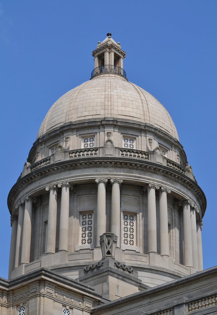 Kentucky State Capitol by uclynch