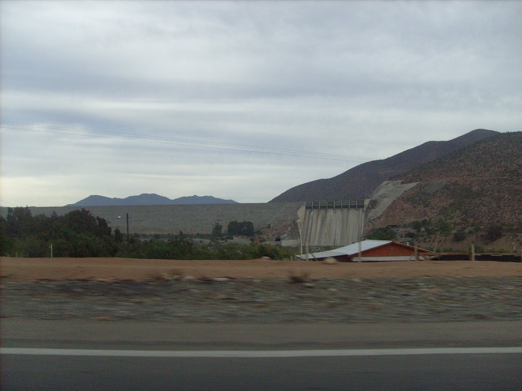 Embalse La Paloma. by chincolco