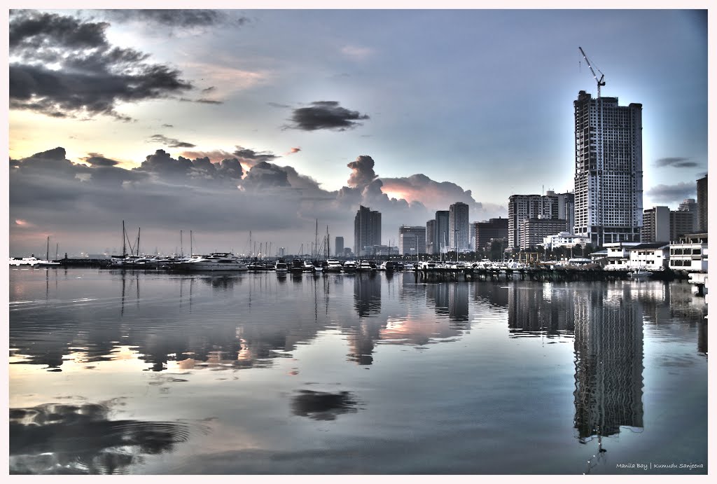 Manila Bay by Sanjeewa Warapitiya