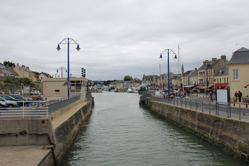 Port en Bessin Huppain ! jul 2014 by Rene Molendijk