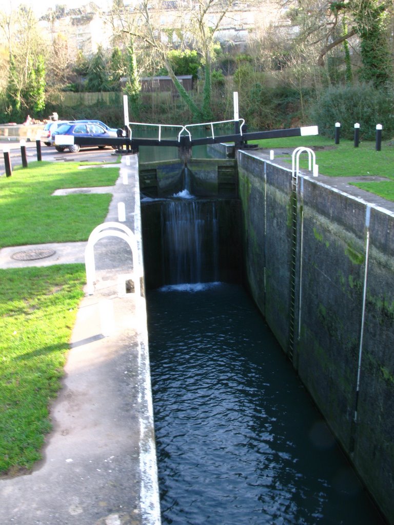 The Kennet & Avon Canel Bath Locks, Bath, UK by jkwan.mat