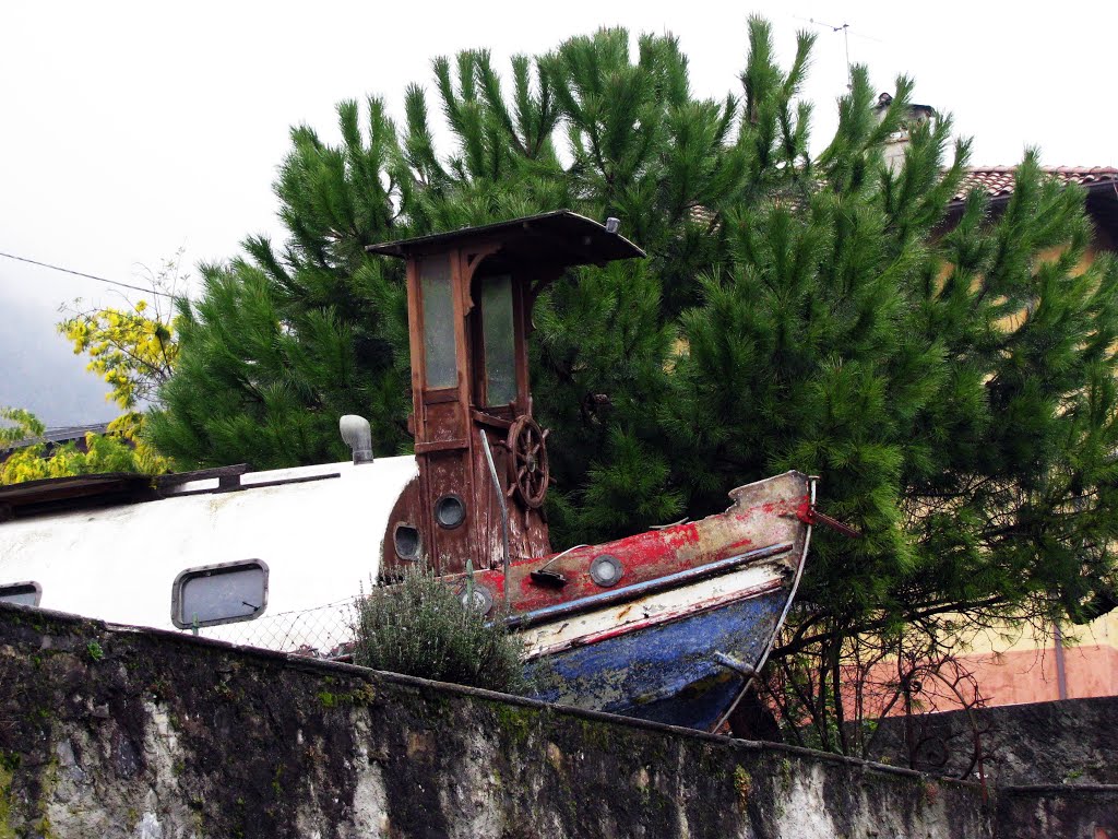 La barca di braccio di ferro in pensione by alfredomolteni