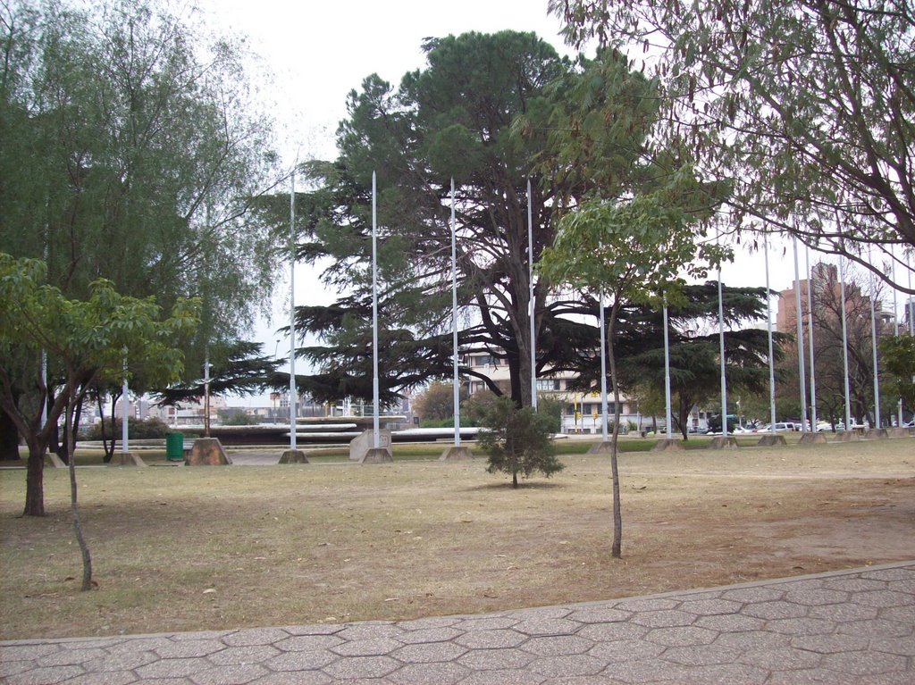 Plaza de Las Américas.- (Foto: Frank Boore).- by Frank Boore