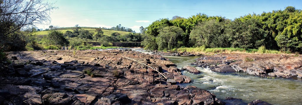 Paredão (antiga barragem) em Varginha - MG. by Edu Lacerda