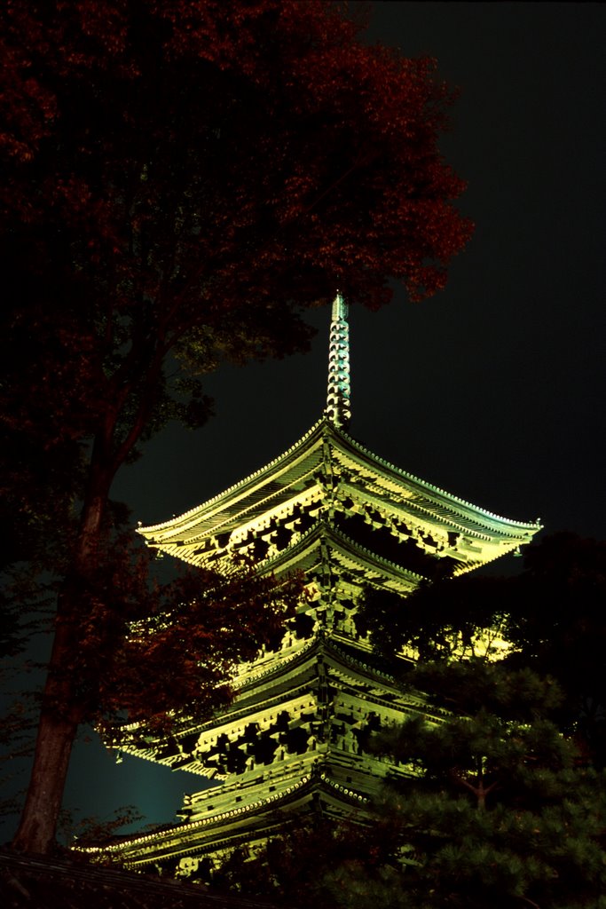 東寺/To-ji temple by hirumen