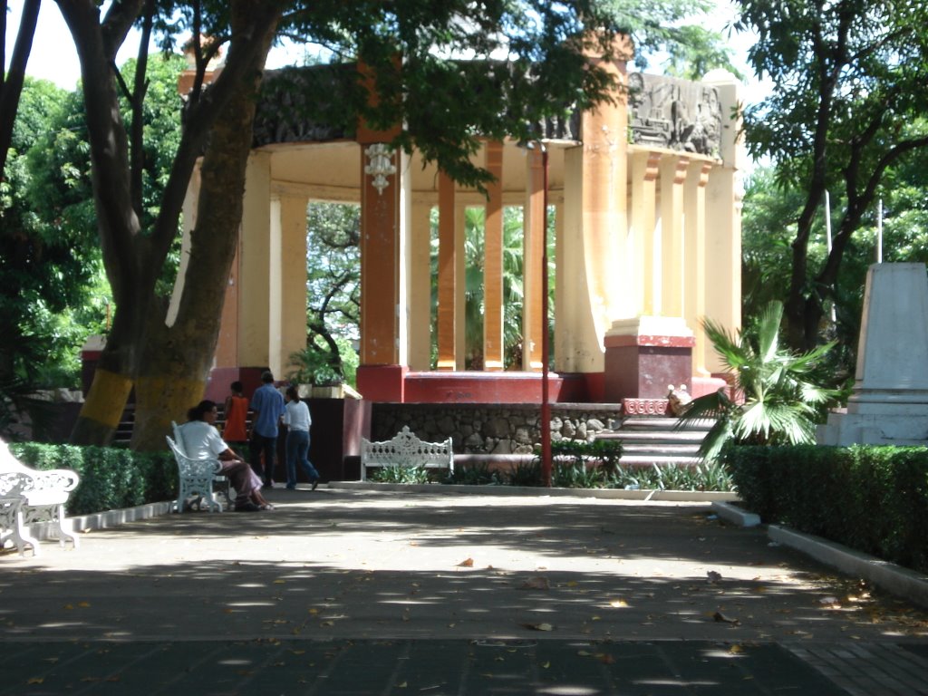 Antiguo Parque Central Managua by Melvin Somarriba