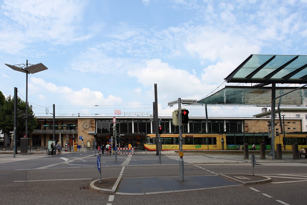 Heilbronn, Bahnhof by Horst Gryger