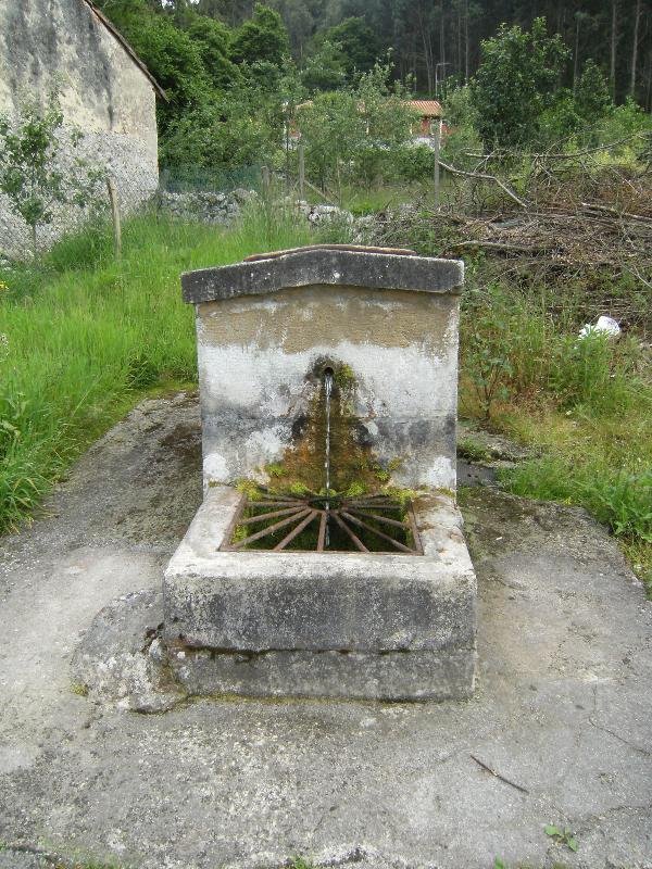 Fuente de Gozalo by JGS