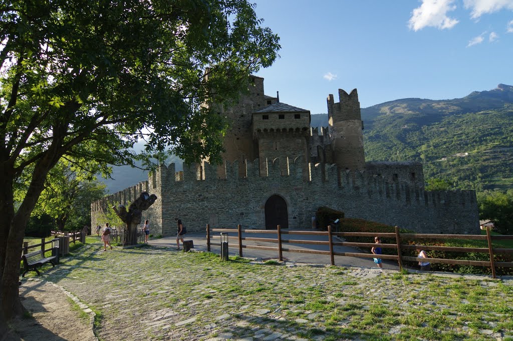 Fénis, Valle D'Aosta, Italia by Didier Portal