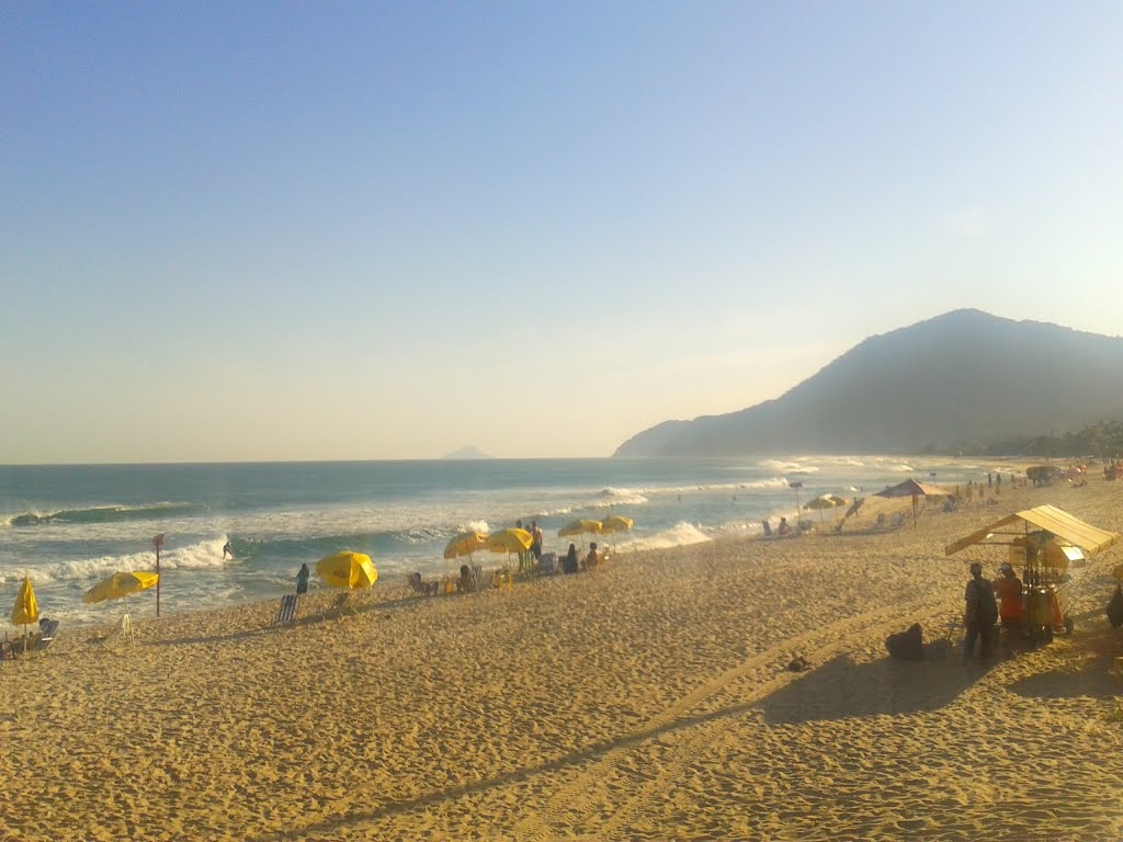 Praia de Maresias - São Sebastião - SP - Brasil by Lucas.Ribeiro