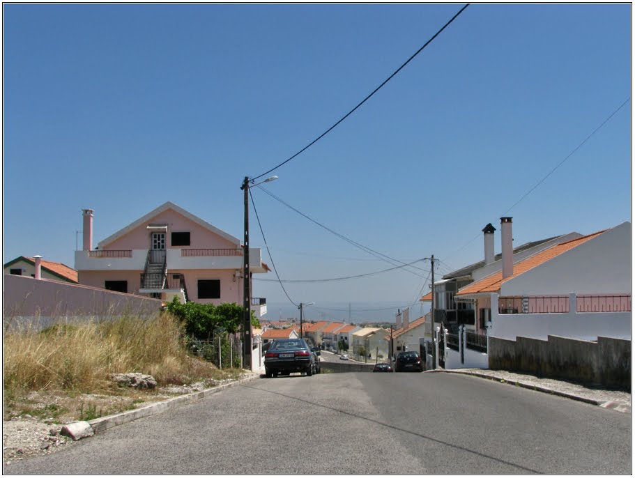 Rua Fernando Farinha by André Barragon